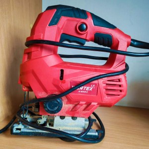  Электролобзик Wortex JS8008E